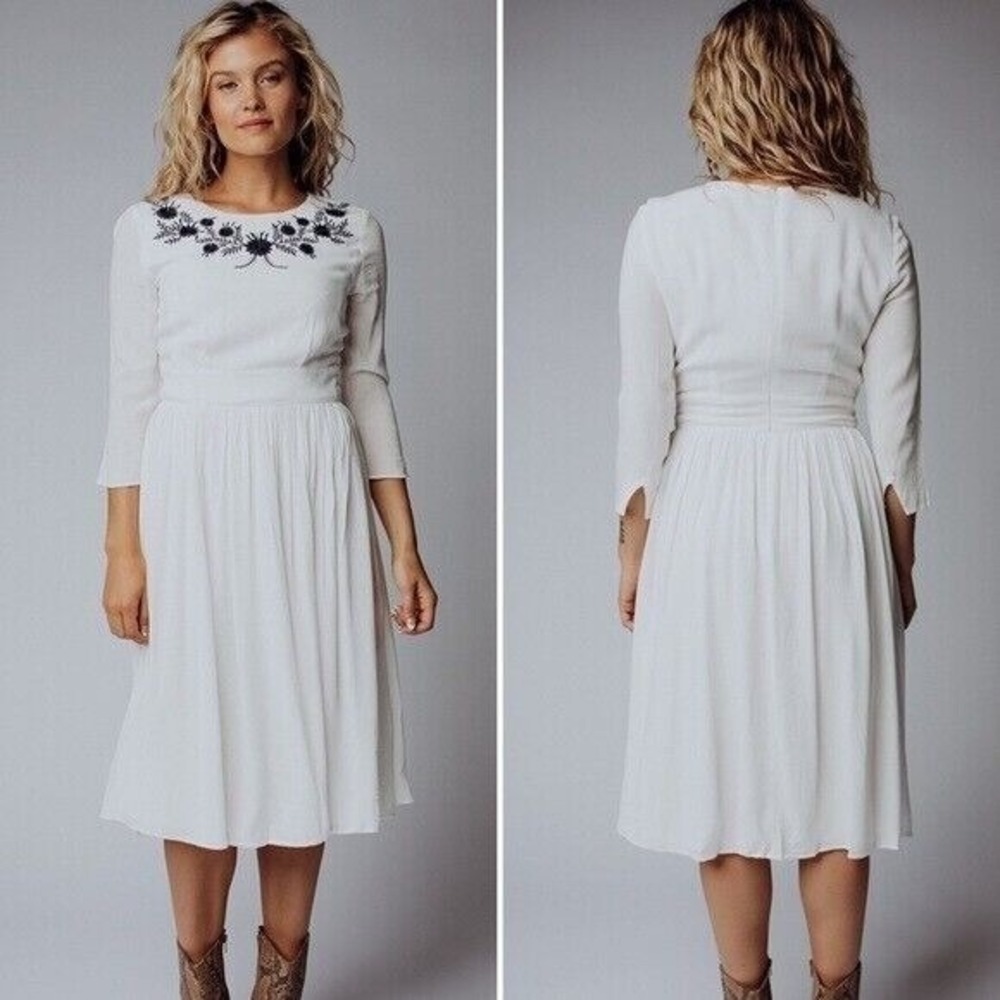 Mod Ref‎ Midi Dress Small White Embroidered Boho Resort Beach Bridal Casual